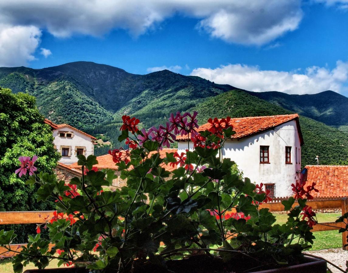 Casa Rural Los Llares Lerones Esterno foto